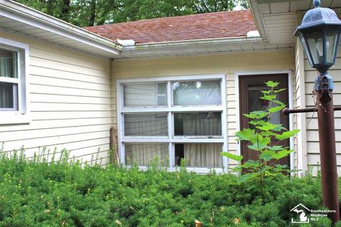 165 Ruff Dr, Monroe, MI 48162 photo 3