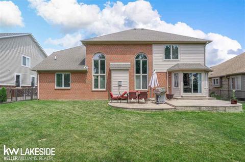 19332 Hudson River Dr, Macomb, MI 48044 photo 6