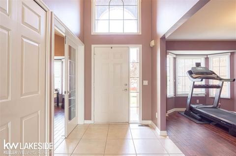 19332 Hudson River Dr, Macomb, MI 48044 photo 11