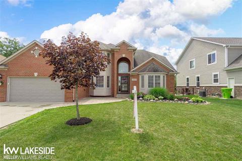 19332 Hudson River Dr, Macomb, MI 48044 photo 2