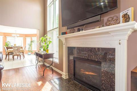 19332 Hudson River Dr, Macomb, MI 48044 photo 22