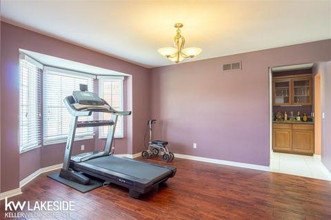 19332 Hudson River Dr, Macomb, MI 48044 photo 14