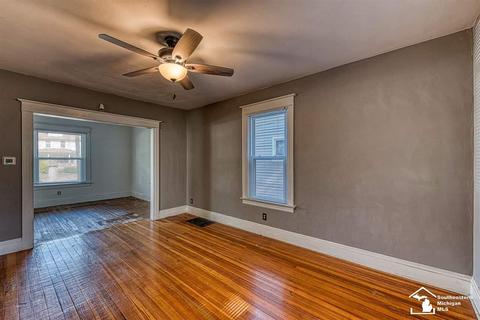 633 Laplaisance, Monroe, MI 48161 photo 7