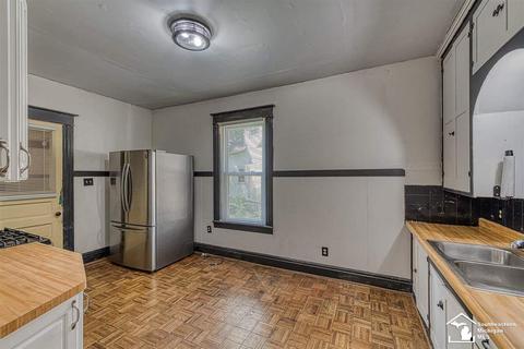 633 Laplaisance, Monroe, MI 48161 photo 10