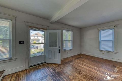 633 Laplaisance, Monroe, MI 48161 photo 3