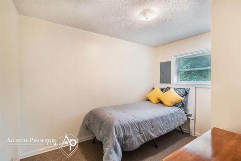 7093 Lapeer Rd, Davison, MI 48423 photo 10