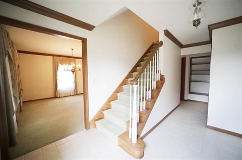 6462 Flagstone Ct, Flushing, MI 48433 photo 3