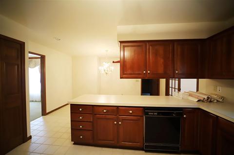 6462 Flagstone Ct, Flushing, MI 48433 photo 15