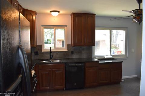18227 E 13 Mile Rd, Fraser, MI 48026 photo 3