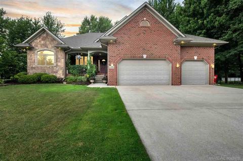 24954 Hunt Dr, Macomb, MI 48042 photo 1