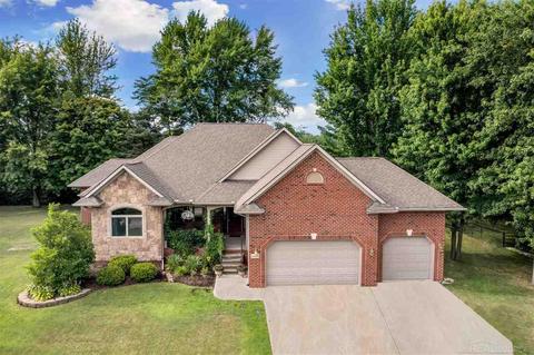 24954 Hunt Dr, Macomb, MI 48042 photo 2