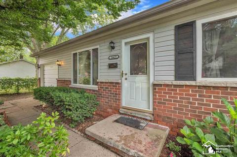 28429 Greenview St, Romulus, MI 48174 photo 5