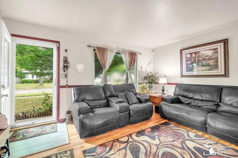 28429 Greenview St, Romulus, MI 48174 photo 7