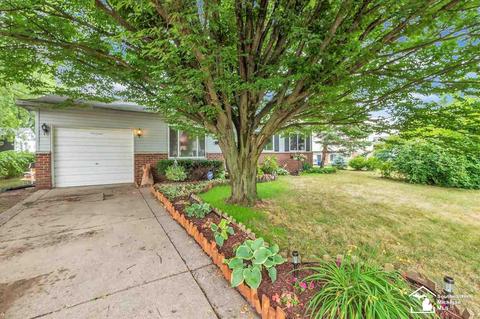 28429 Greenview St, Romulus, MI 48174 photo 2