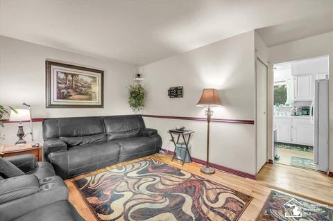 28429 Greenview St, Romulus, MI 48174 photo 9