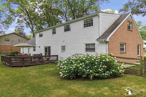 7556 Seneca Trl, Temperance, MI 48182 photo 30