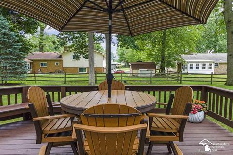 7556 Seneca Trl, Temperance, MI 48182 photo 29