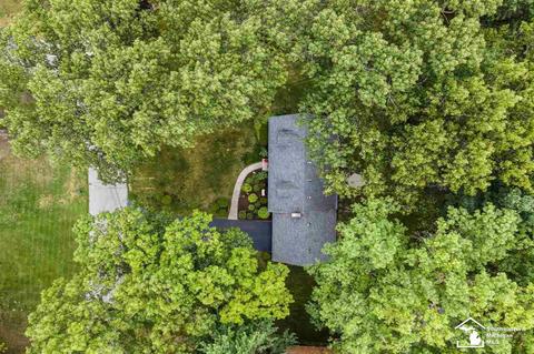 7556 Seneca Trl, Temperance, MI 48182 photo 34