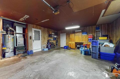 7556 Seneca Trl, Temperance, MI 48182 photo 23