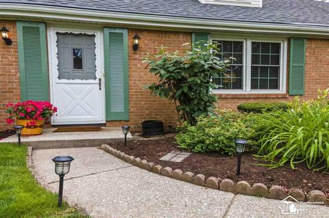 7556 Seneca Trl, Temperance, MI 48182 photo 33
