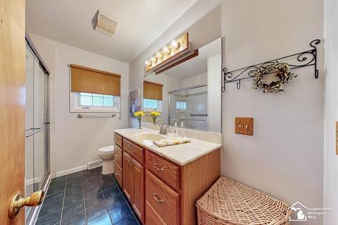 7556 Seneca Trl, Temperance, MI 48182 photo 13