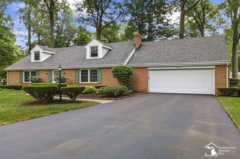 7556 Seneca Trl, Temperance, MI 48182 photo 32