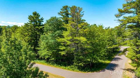 Tbd 6th & Centre St Lots 201, Eagle Harbor, MI 49950