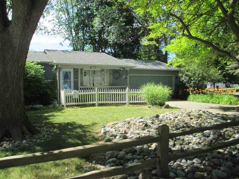 609 Terrace, Flushing, MI 48433 photo 2