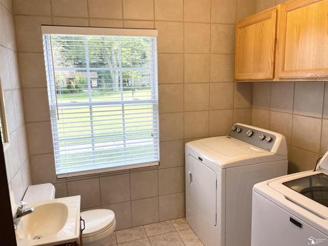 1215 Mapleway, Temperance, MI 48182 photo 12