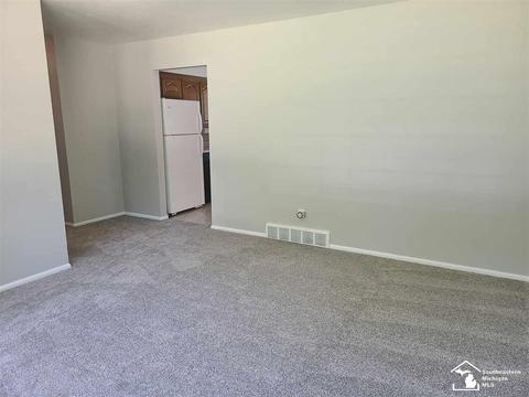 1215 Mapleway, Temperance, MI 48182 photo 8