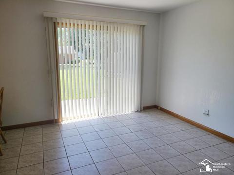 1215 Mapleway, Temperance, MI 48182 photo 11
