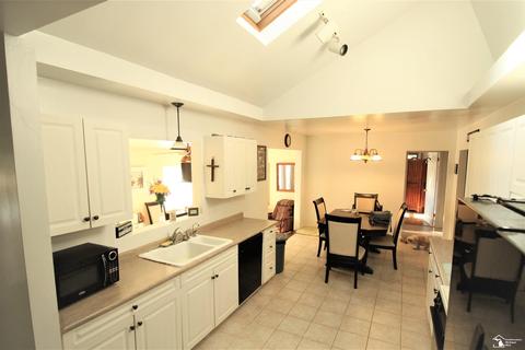 8809 Crabb, Temperance, MI 48182 photo 21