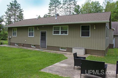 23 Lawer, Ishpeming, MI 49849 photo 4