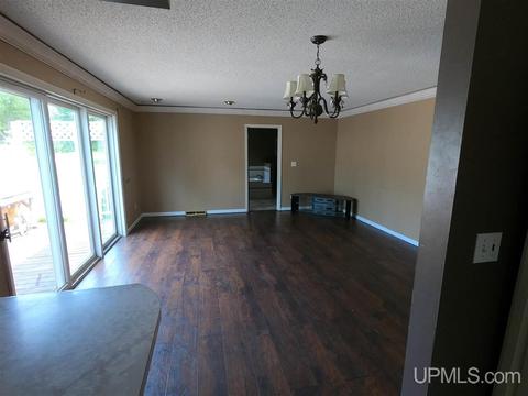 w4024 Us 2, Powers, MI 49874 photo 9