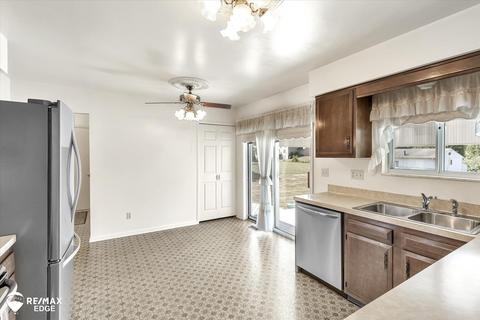 9447 E Potter Rd, Davison, MI 48423 photo 17