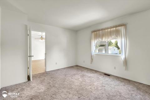 9447 E Potter Rd, Davison, MI 48423 photo 12