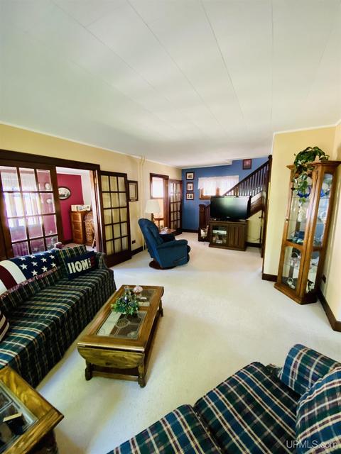 132 E Clark St, Negaunee, MI 49866 photo 4