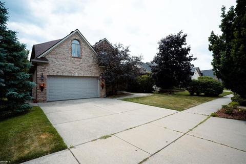 17548 Augusta Dr, Macomb, MI 48042 photo 3