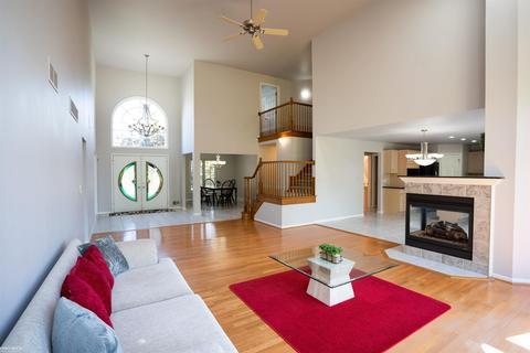 17548 Augusta Dr, Macomb, MI 48042 photo 8