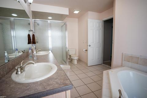 17548 Augusta Dr, Macomb, MI 48042 photo 23