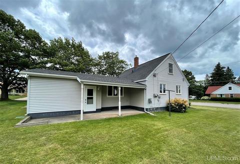 703 Elliott, Ishpeming, MI 49849 photo 14