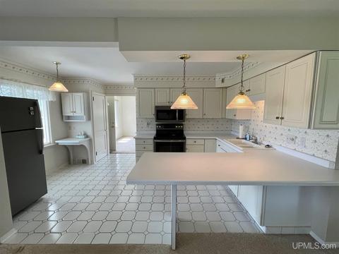 703 Elliott, Ishpeming, MI 49849 photo 16