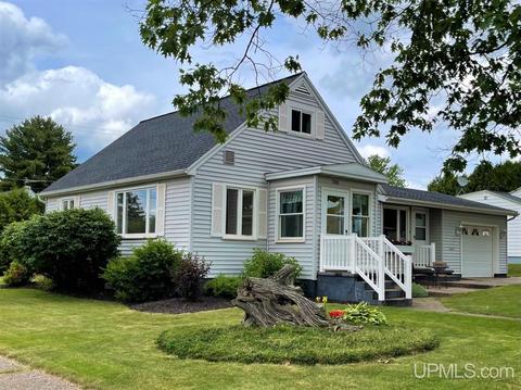 703 Elliott, Ishpeming, MI 49849 photo 4