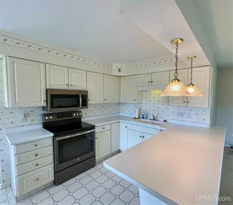 703 Elliott, Ishpeming, MI 49849 photo 17