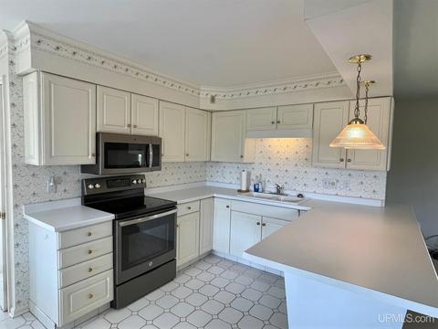 703 Elliott, Ishpeming, MI 49849 photo 20