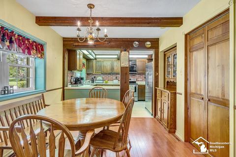 8600 Jackman Rd, Temperance, MI 48182 photo 13