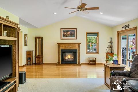 8600 Jackman Rd, Temperance, MI 48182 photo 25