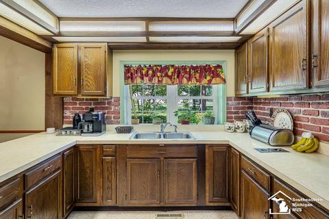 8600 Jackman Rd, Temperance, MI 48182 photo 16