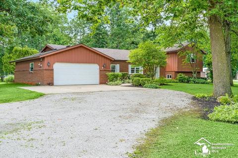 8600 Jackman Rd, Temperance, MI 48182 photo 2