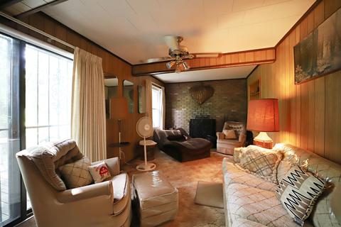 8133 W Frances Rd, Flushing, MI 48433 photo 2